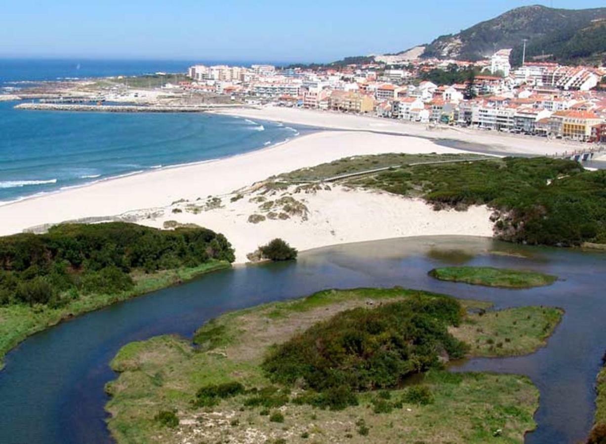 Trajadinha Apartment Vila Praia de Ancora Ngoại thất bức ảnh