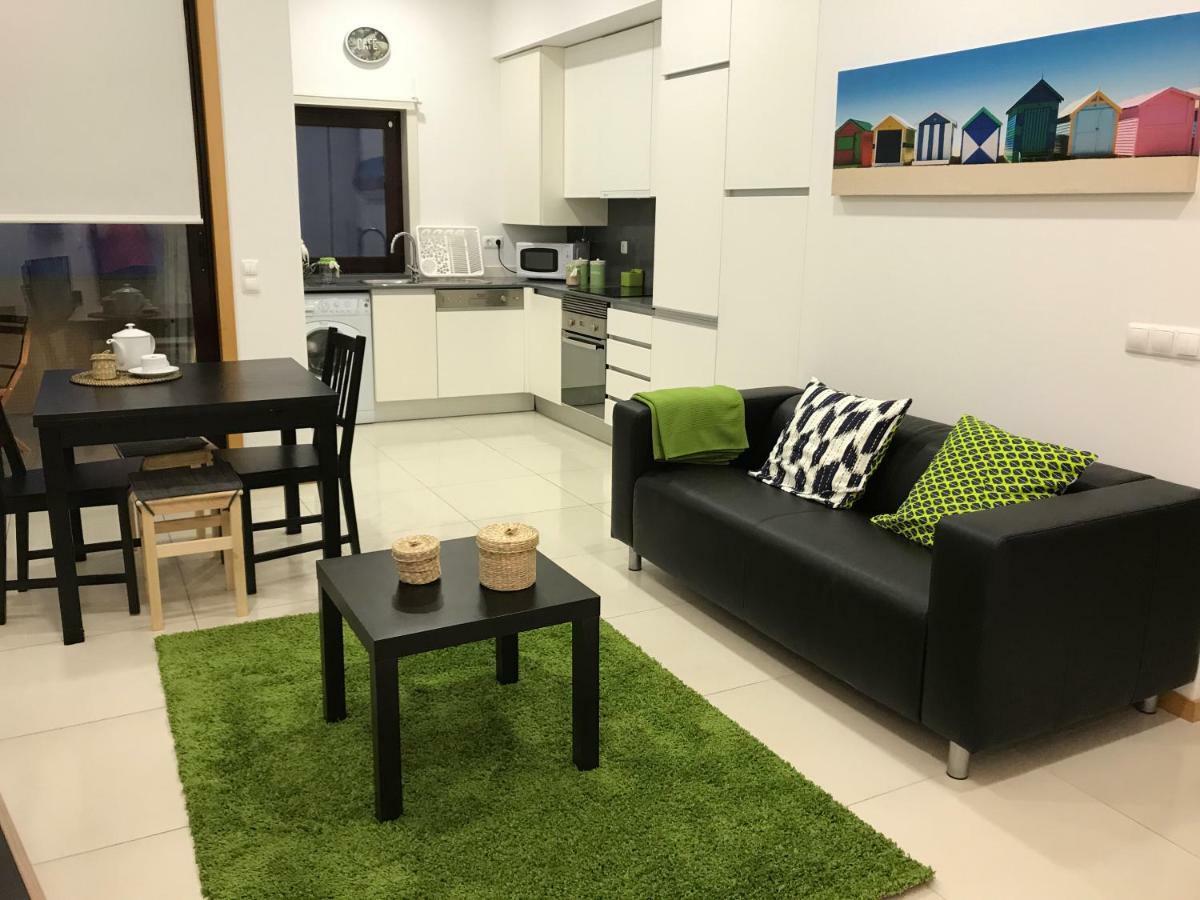 Trajadinha Apartment Vila Praia de Ancora Ngoại thất bức ảnh