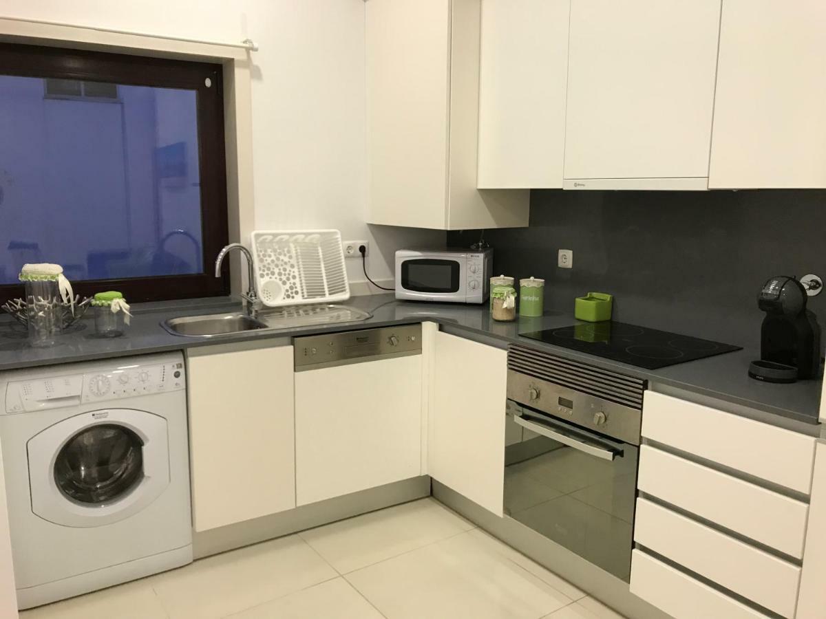Trajadinha Apartment Vila Praia de Ancora Ngoại thất bức ảnh