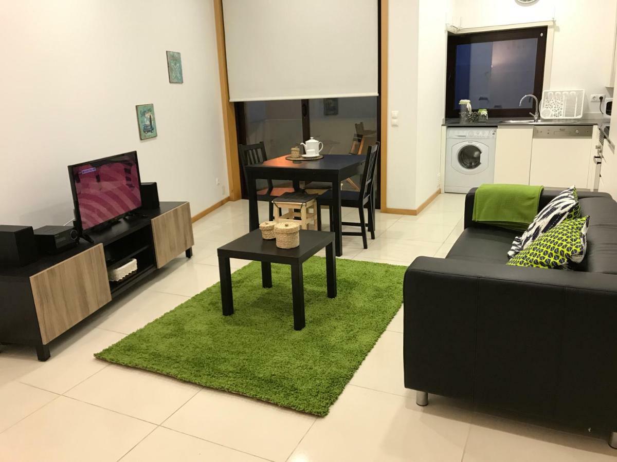 Trajadinha Apartment Vila Praia de Ancora Ngoại thất bức ảnh